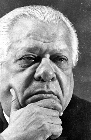 Nicolás Guillén.